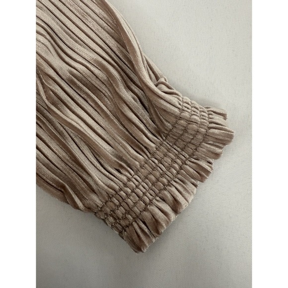 Banana Republic Off‎ Shoulder Pleated Velour Beige Top Womens Size Large - Picture 5 of 7